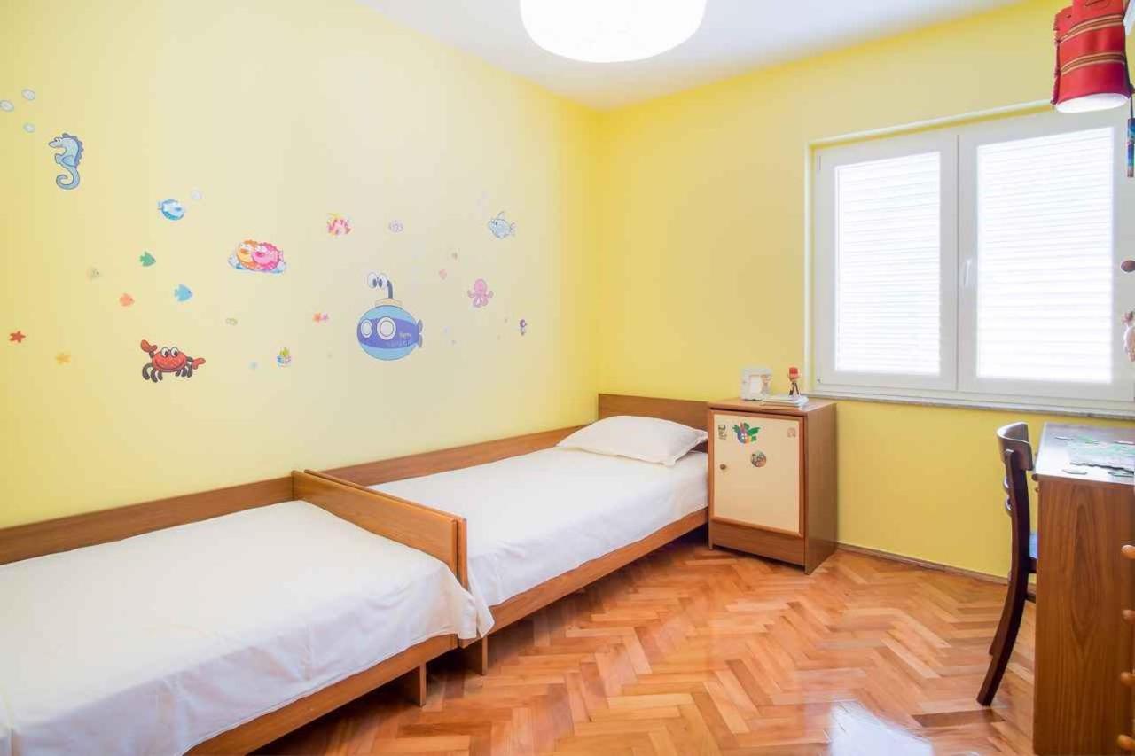 Apartments In Vrbnik/Insel Krk 36002 Екстер'єр фото